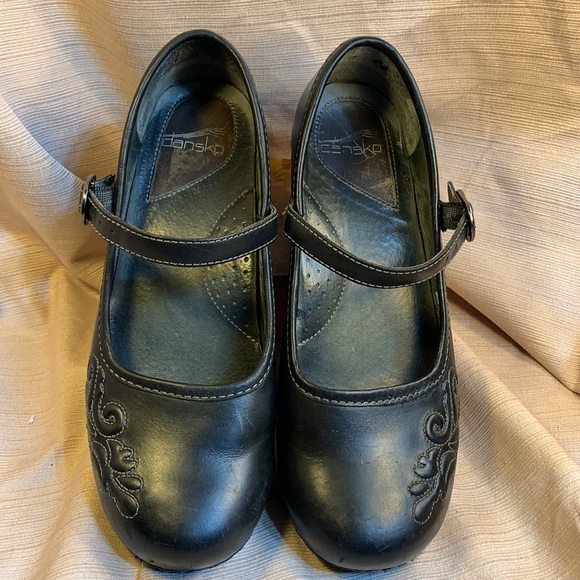 Dansko leather clogs/mary janes w/stitch design 3 - Picture 1 of 16